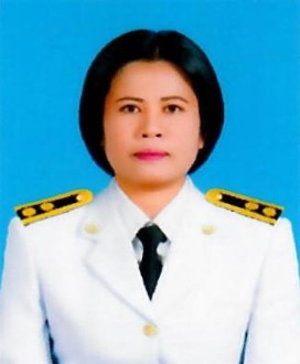 นางวาสนา ลาทว พนกงานประจำหองทดลอง